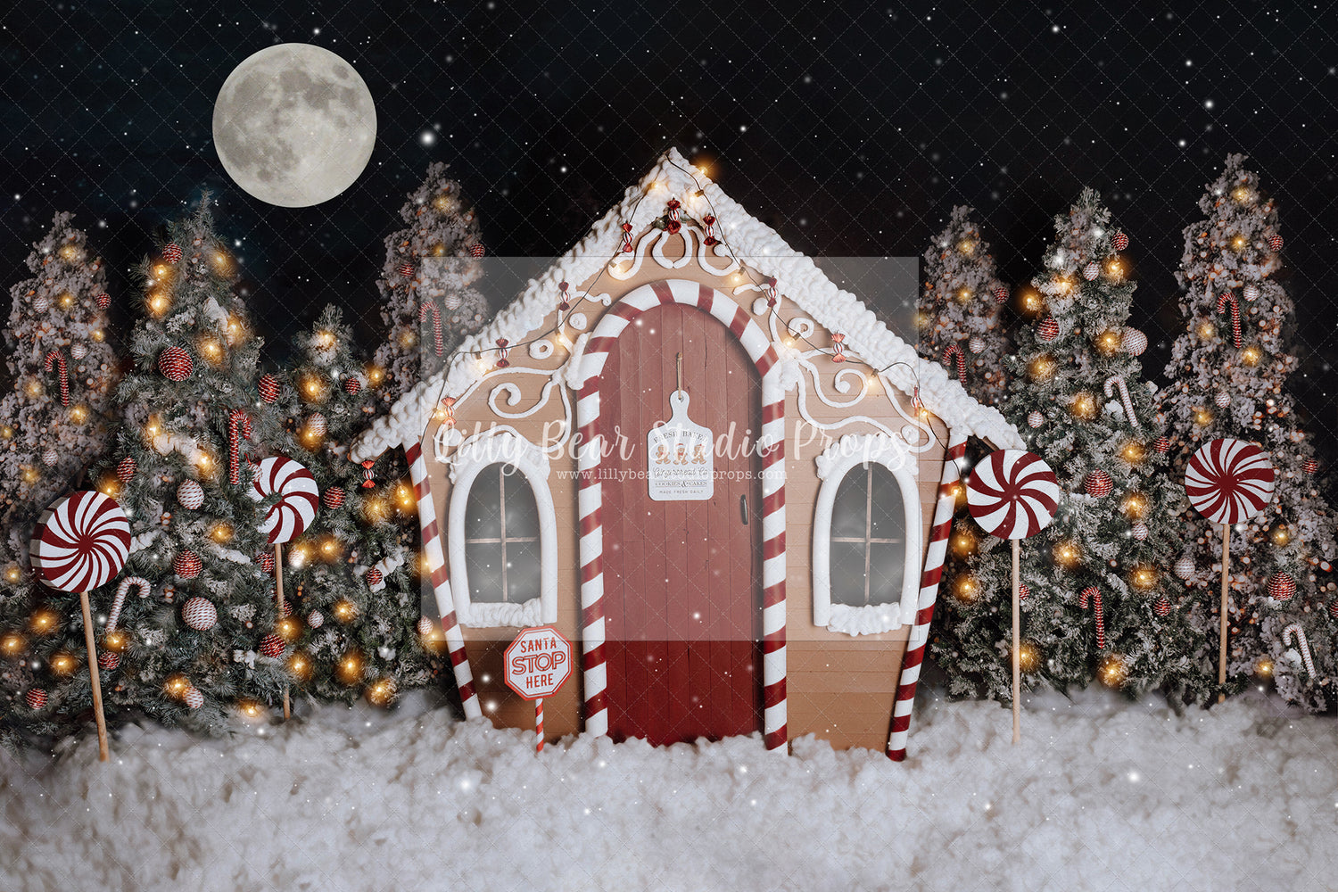 Gingerbread Cottage Moon