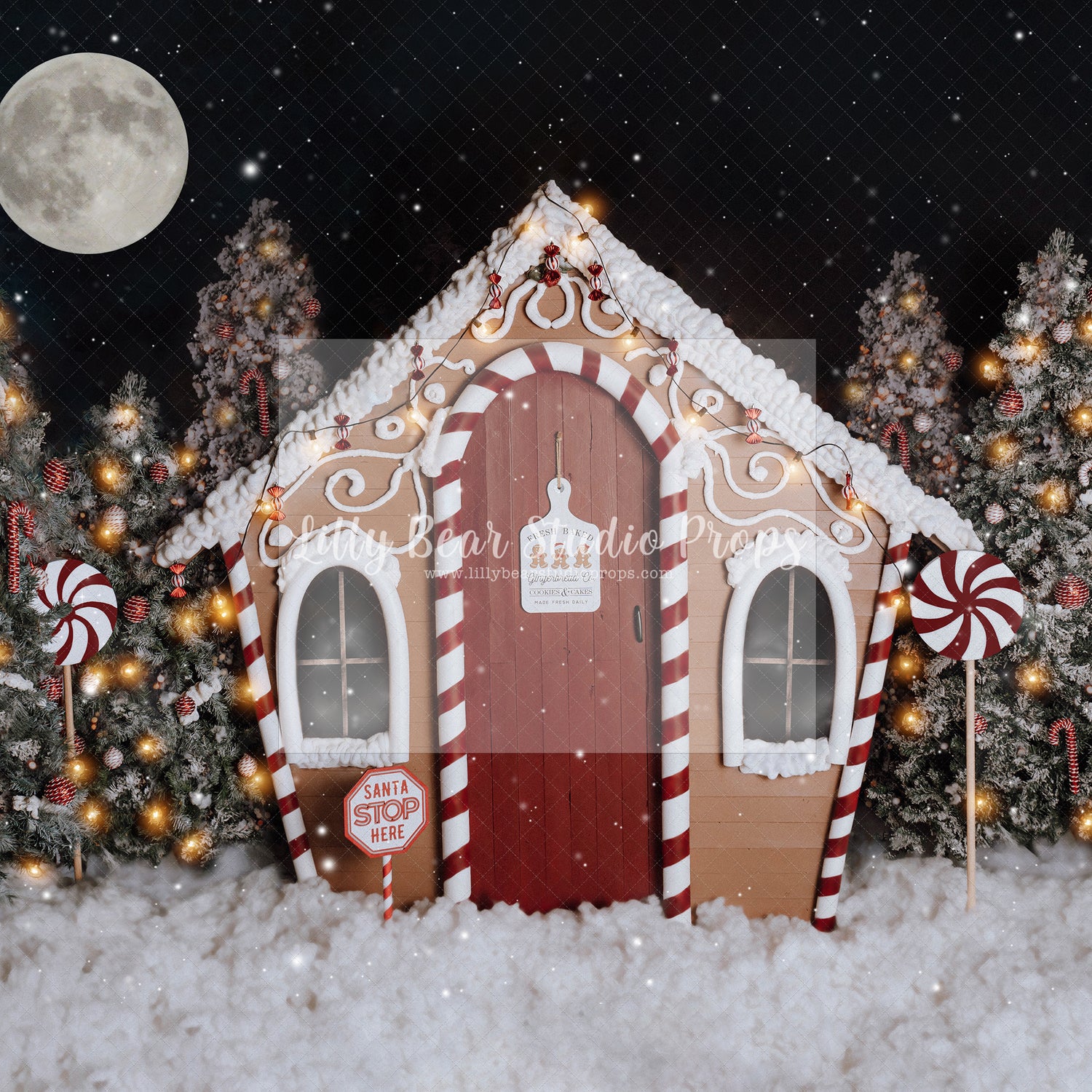 Gingerbread Cottage Moon