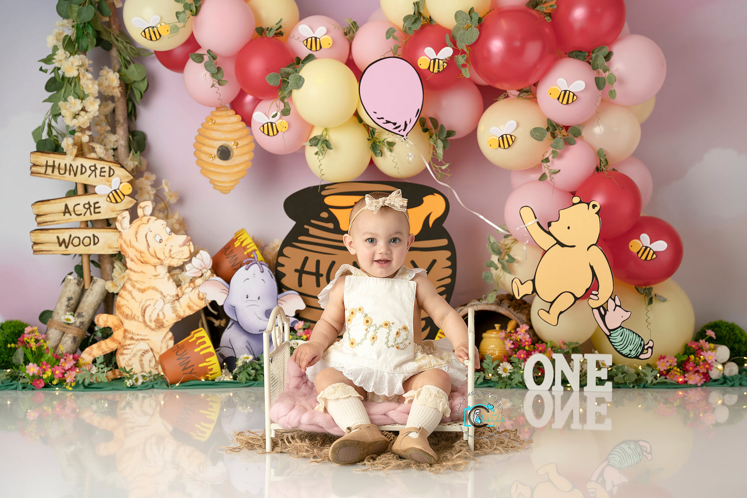 Hunny Bear with Balloon