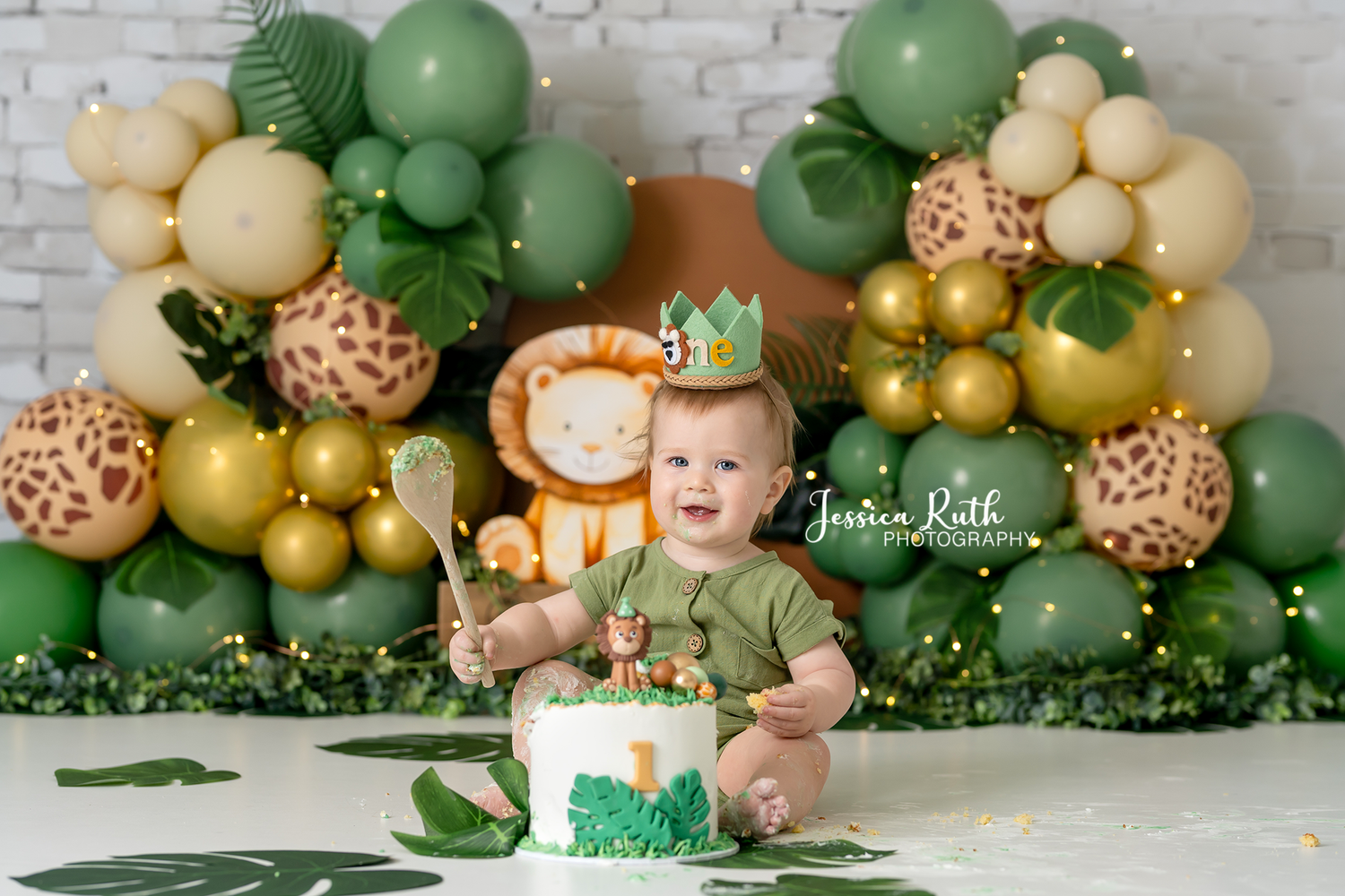 Wild One Lion Balloons