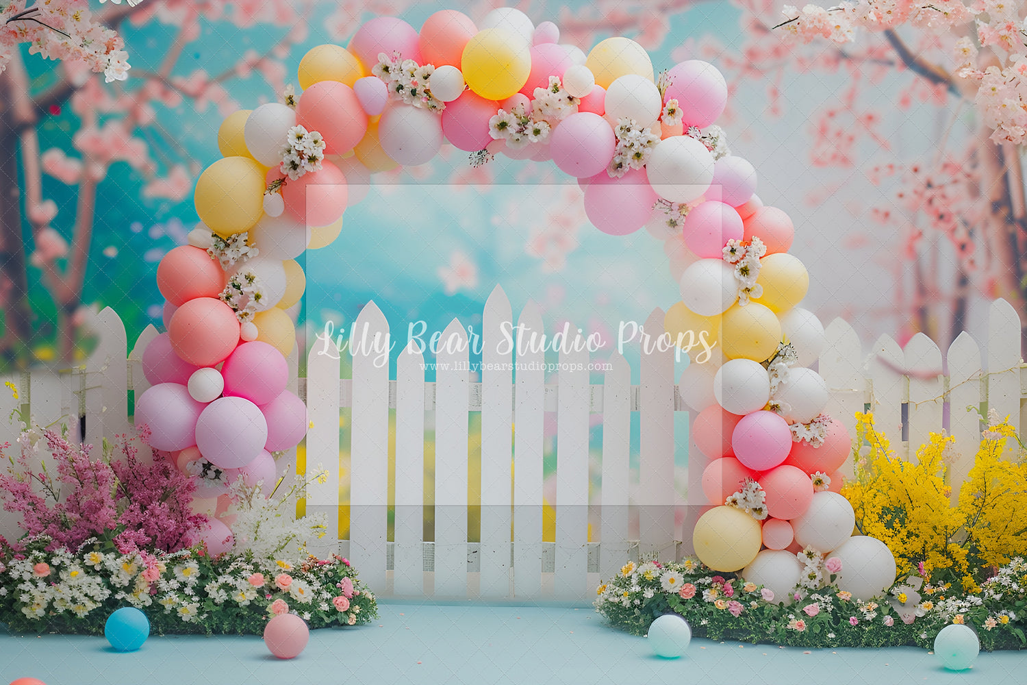 Picket Fence Balloon Arch