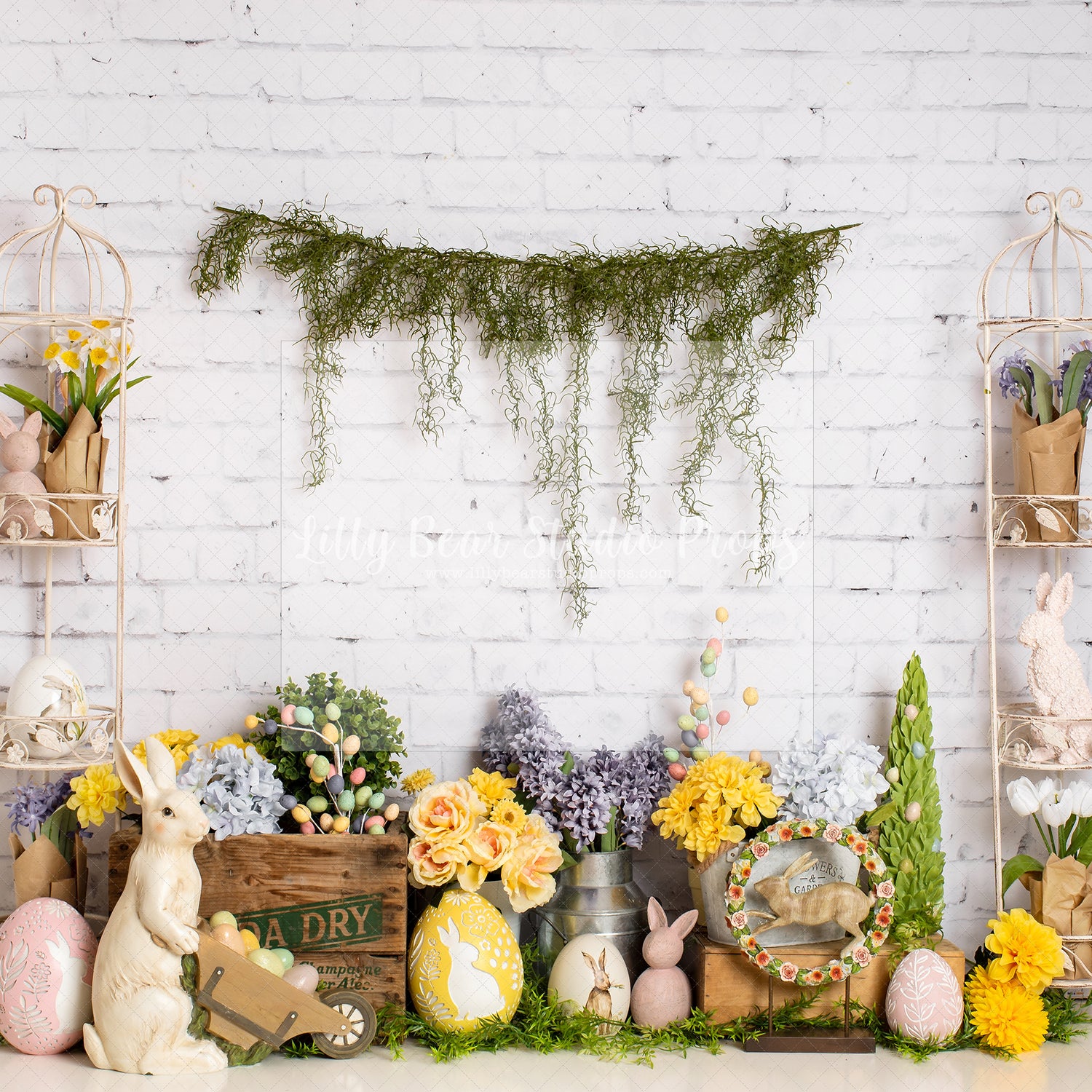 Spring Floral Easter Bunny Wall