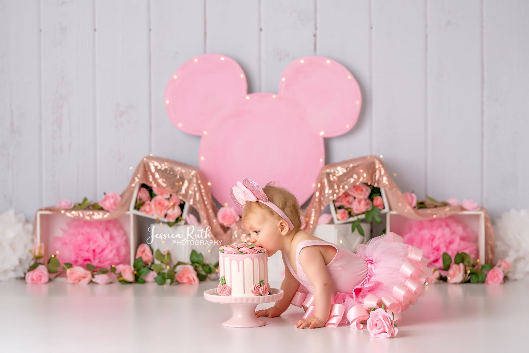Minnie Roses - Lilly Bear Studio Props, balloon, balloon garland, bow-tique, bowtique, castle, disney, disney world, disneyland, FABRICS, girl, mickey ears, mickey mouse, minnie, minnie mouse, minnie mouse bow, minnie mouse garden, minnie topiary, minnie's bowtique, pink, pink and gold, pink minnie, princess
