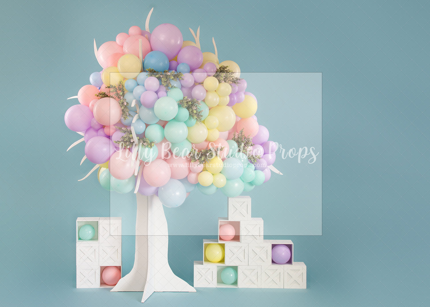 Ballooning Tree Blue with Blooms