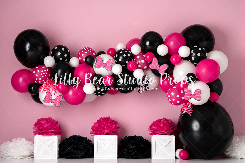 Bowtiful Balloons - Lilly Bear Studio Props, bows, disney, disney land, disney movie, disney world, disneyland, fabric, girls, hot pink, mickey, mickey mouse, minnie mouse, minnie mouse balloon garland, minnie mouse bow, minnie's bowtique, pink, pink and white balloon garland, pink black and white balloons, pink black white, pink floral, poly, vinyl, Wrinkle Free Fabric