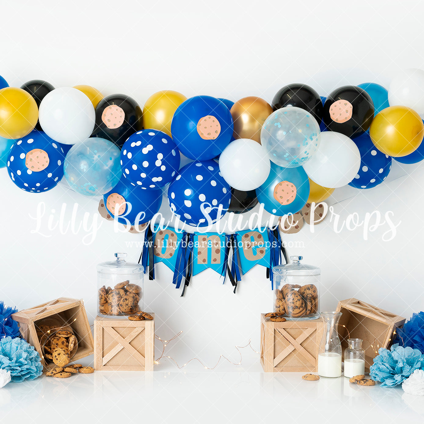 Cooookie - Lilly Bear Studio Props, balloon, balloon arch, balloon garland, bananas, blue, cookie monster, cookies, seasme street, sesame street, white balloons