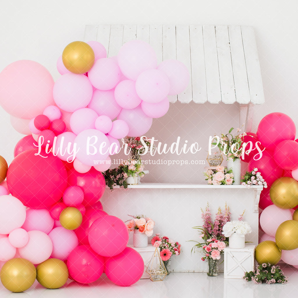 Flower Stand - Lilly Bear Studio Props, flower, flower balloons, flower market, flower stand, fresh flowers, fresh fruit, fruit market, gold balloons, pink balloons, summer, summertime, white and pink balloons, white picket fence