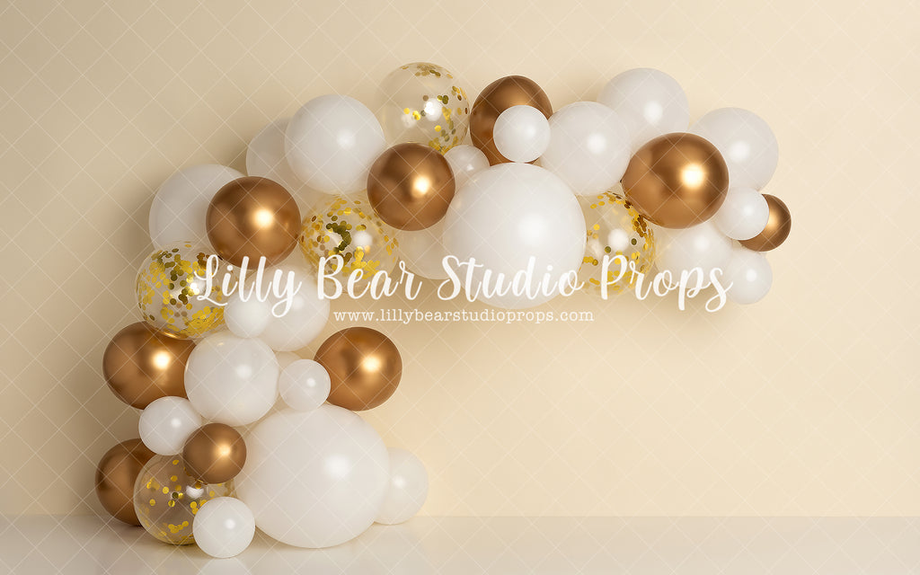 Gold Balloons - Lilly Bear Studio Props, balloon, balloon arch, balloon chic, balloon garland, balloon party, balloons, FABRICS, girl, gold, gold balloons, metallic balloon, metallic gold balloons, sparkle gold