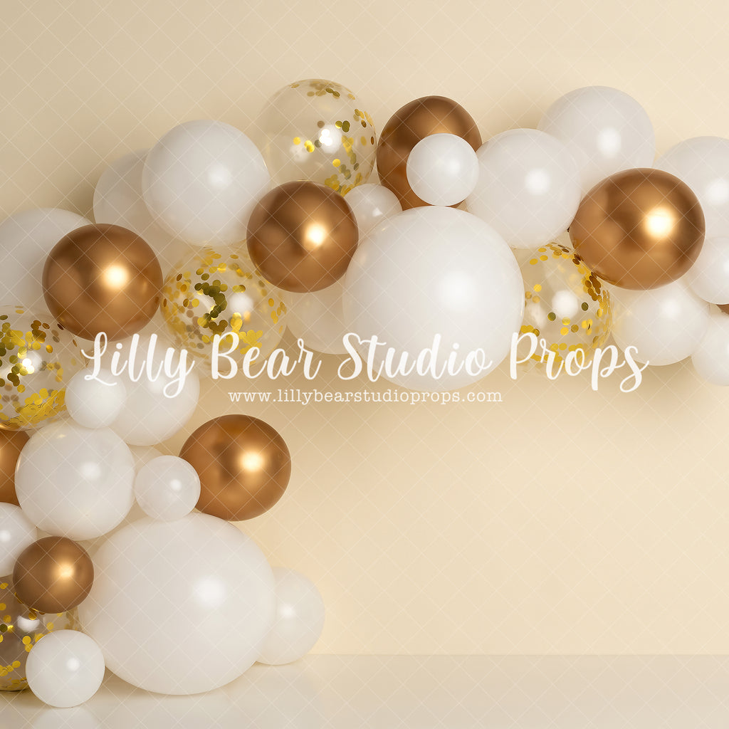 Gold Balloons - Lilly Bear Studio Props, balloon, balloon arch, balloon chic, balloon garland, balloon party, balloons, FABRICS, girl, gold, gold balloons, metallic balloon, metallic gold balloons, sparkle gold