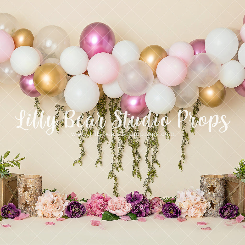 Mauve Floral Balloon Garland - Lilly Bear Studio Props, balloon garland, bright flowers, daisies, daisy, daisy floral, daisy floral garland, daisy garden, floral, floral garden, purple balloon garland, purple balloons, purple floral, spring, spring floral, spring flowers, spring meadow, white floral, white flowers