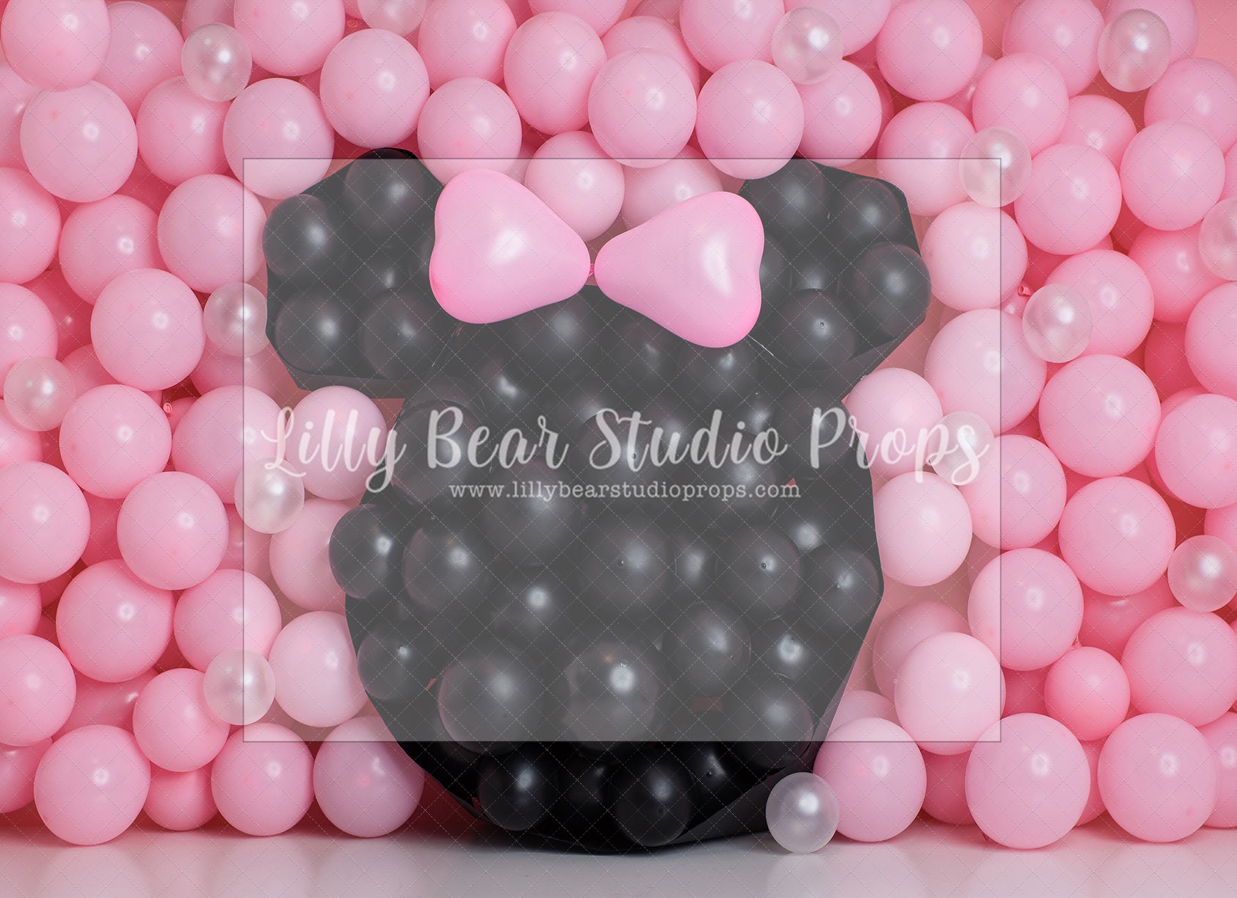Minnie Balloon Wall by E Newton - Lilly Bear Studio Props, bowtique, minnie mouse, minnie mouse balloon garland, minnie mouse balloon wall, minnie mouse bow, minnie's bowtique, pink and black, pink and black balloons