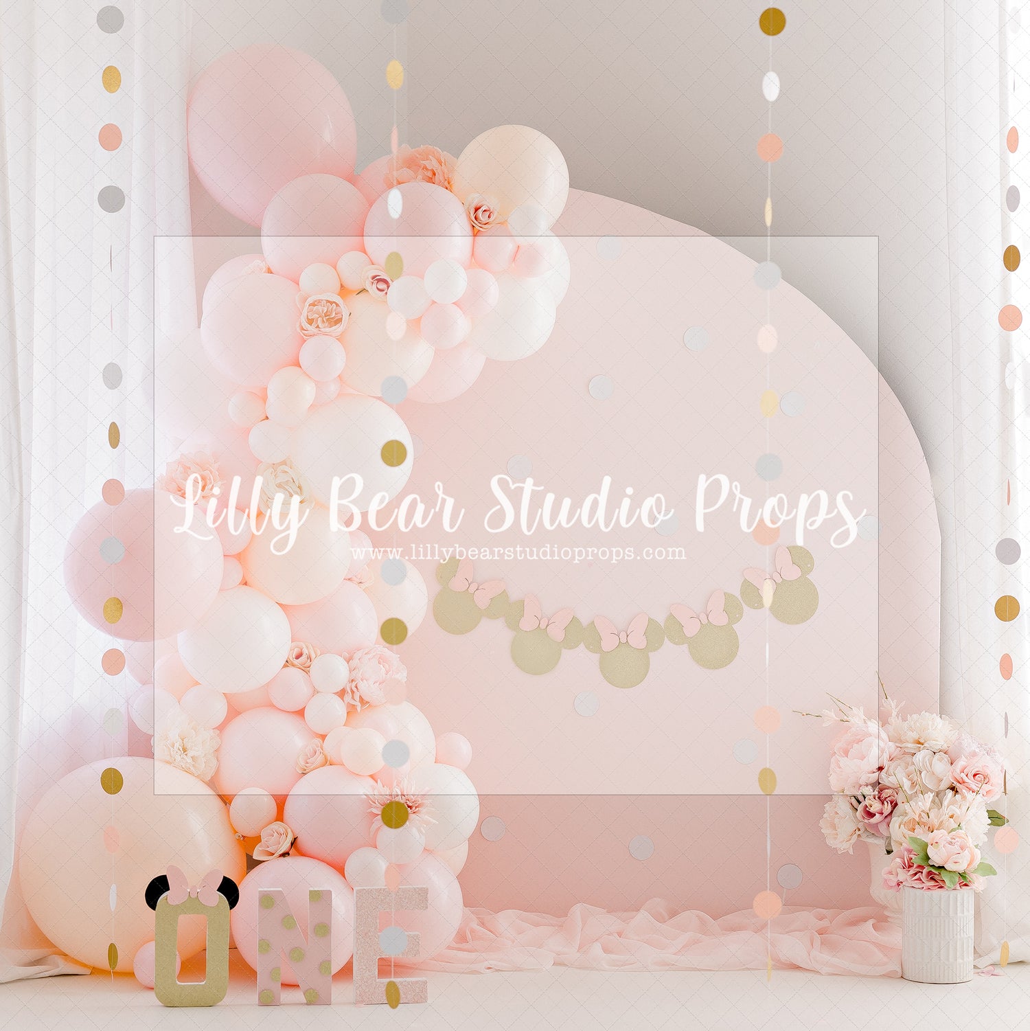 Minnie's Corner - Lilly Bear Studio Props, FABRICS, minnie, minnie balloons, minnie mouse, minnie mouse balloon garland, minnie mouse bow, minnie's bows, minnie's bowtique, pink minnie