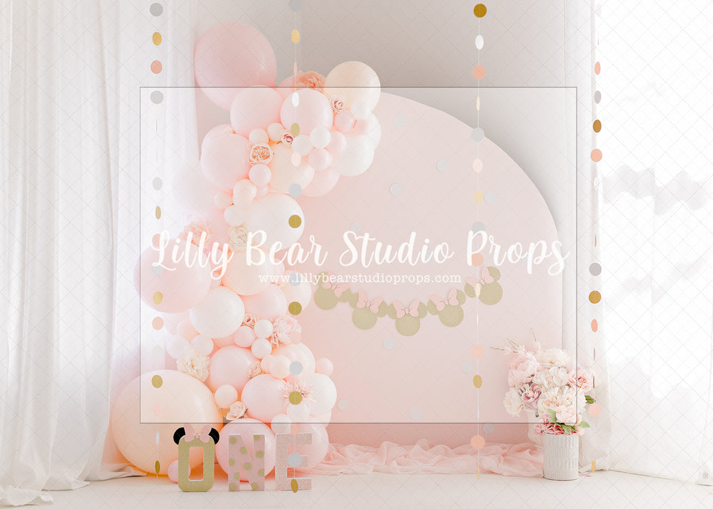 Minnie's Corner - Lilly Bear Studio Props, FABRICS, minnie, minnie balloons, minnie mouse, minnie mouse balloon garland, minnie mouse bow, minnie's bows, minnie's bowtique, pink minnie