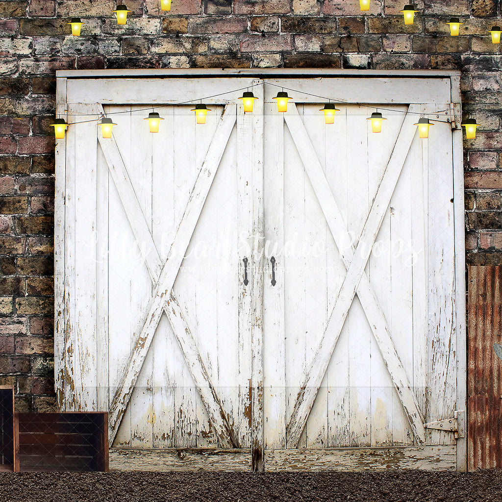 Simple Spring Barn Doors - Lilly Bear Studio Props, barn doors, doors, easter doors, FABRICS, rustic doors, spring doors, white barn doors, white roses